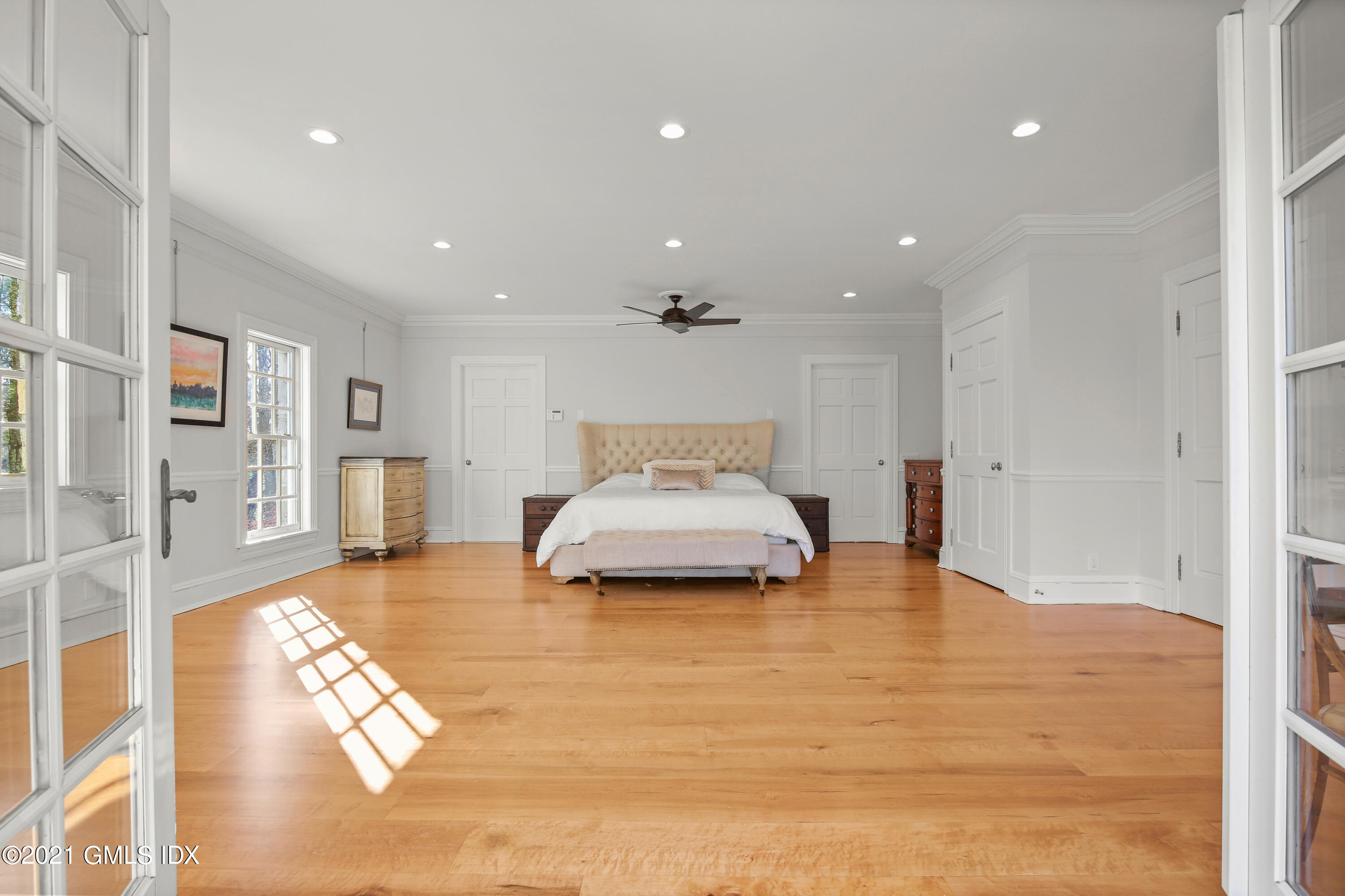 1 Juniper Hill Road Greenwich, CT 06830 - Photo 31 of 73 009