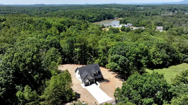$769,900 | 165 Sassafras Court, Moneta, VA 24121