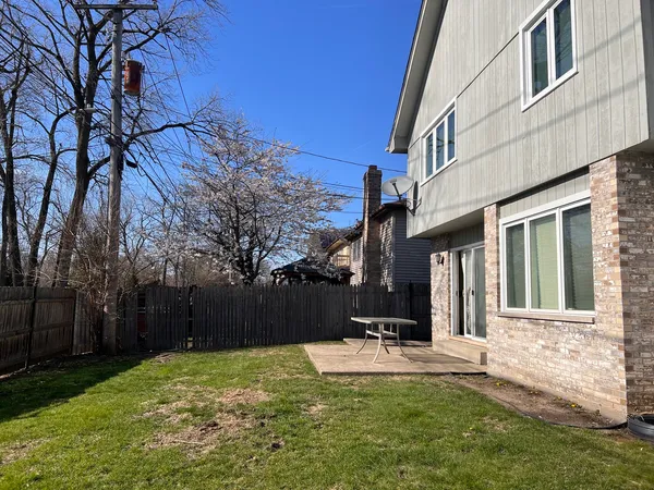$425,000 | 9848 South Beverly Boulevard, Chicago, IL 60643