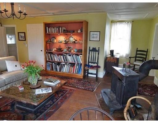 218 Hixbridge Road Westport, MA 02790 - Photo 3 of 18 Gallery Image 3