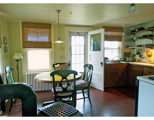218 Hixbridge Road Westport, MA 02790 - Photo 7 of 18 Gallery Image 7