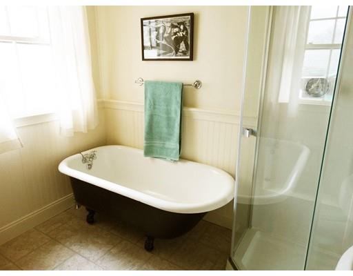 218 Hixbridge Road Westport, MA 02790 - Photo 9 of 18 Gallery Image 9