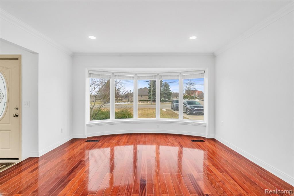 50500 Card Road Macomb, MI 48044 - Photo 4 of 33