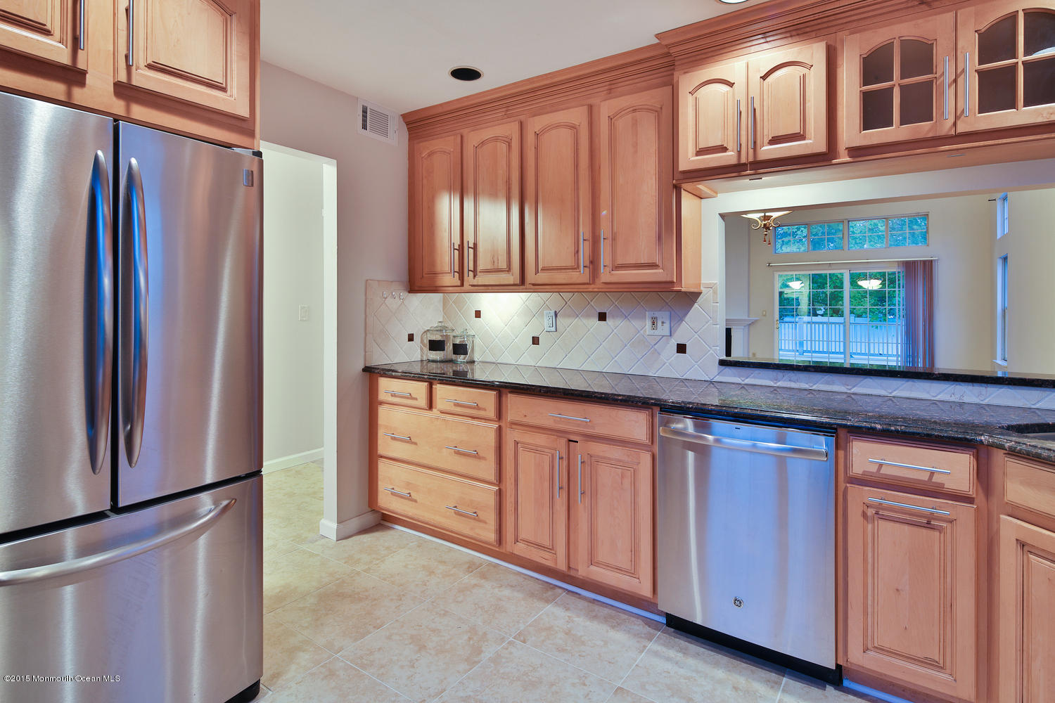 21 Hunters Pointe Middletown, NJ 07748 - Photo 3 of 24 Newer Kitchen