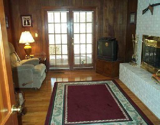5924 Castle Rock Road Roanoke, VA 24018 - Photo 4 of 5 Listing Photo
