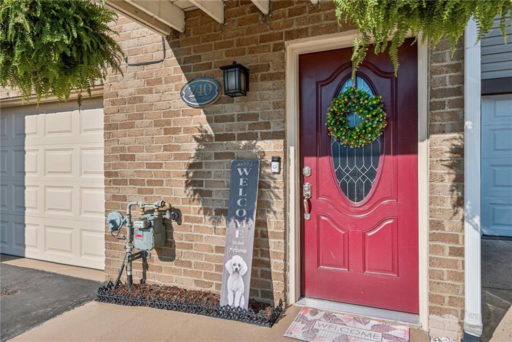 240 Timber Drive Trafford, PA 15085 - Photo 4 of 35