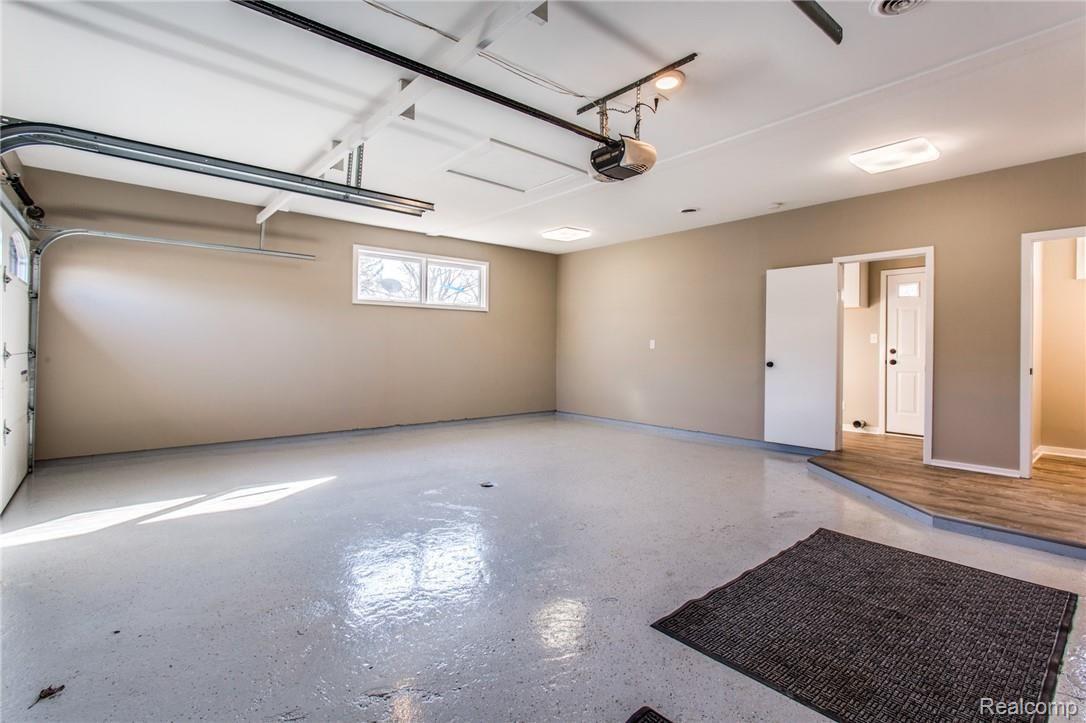 6710 Lakeshore Road Lexington, MI 48450 - Photo 9 of 31 6710 Lakeshore Rd-23.JPG