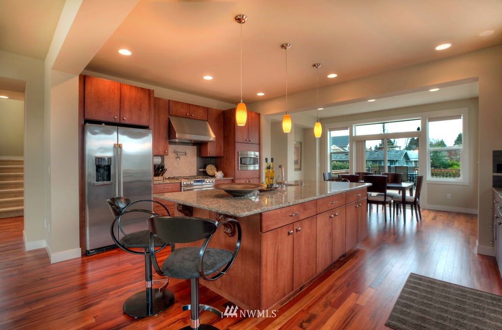 1009 North 33rd Street Renton, WA 98056 - Photo 3 of 15 Gallery Image 3