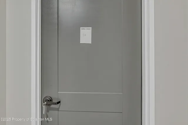 $995 | 215 Hickory Street, Unit 10, Scranton, PA 18505