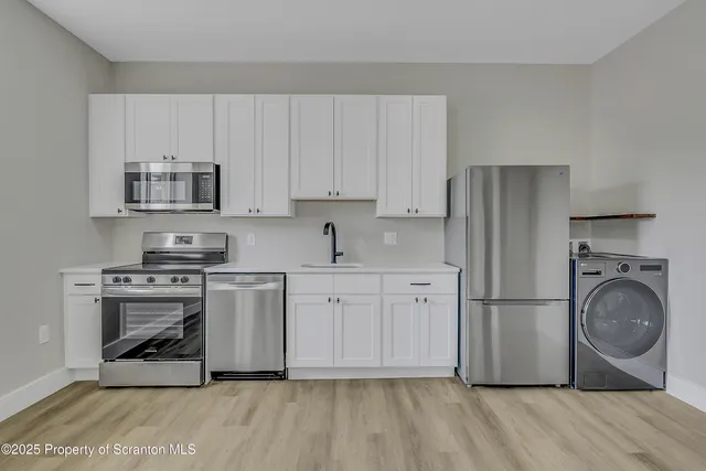 $995 | 215 Hickory Street, Unit 10, Scranton, PA 18505