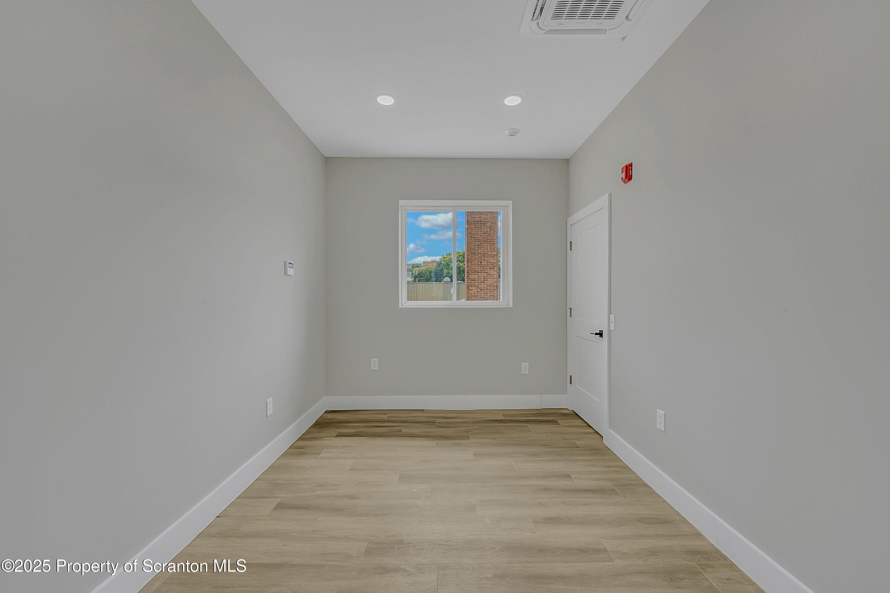 215 Hickory Street, Unit 10 Scranton, PA 18505 - Photo 8 of 10 Hickory Street Unit 10-1532