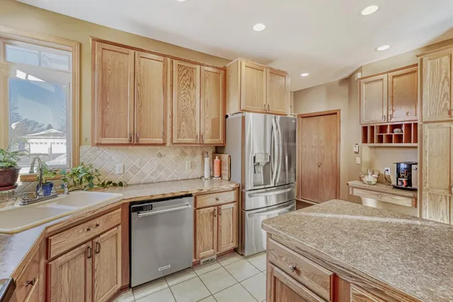 $399,900 | 8919 Preserve Trail, Savage, MN 55378