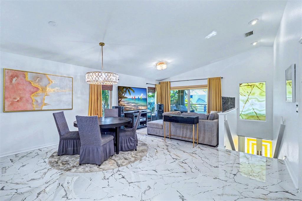 15517 Gulf Boulevard Redington Beach, FL 33708 - Photo 9 of 48