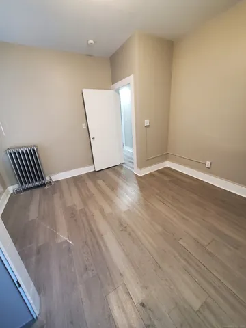 $1,825 | 432 Dixwell Avenue, New Haven, CT 06511