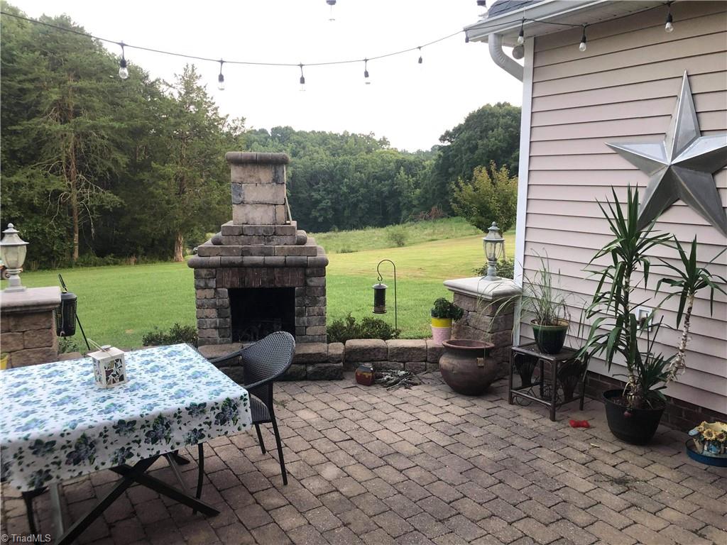 2235 E Road Walnut Cove, NC 27052 - Photo 8 of 40