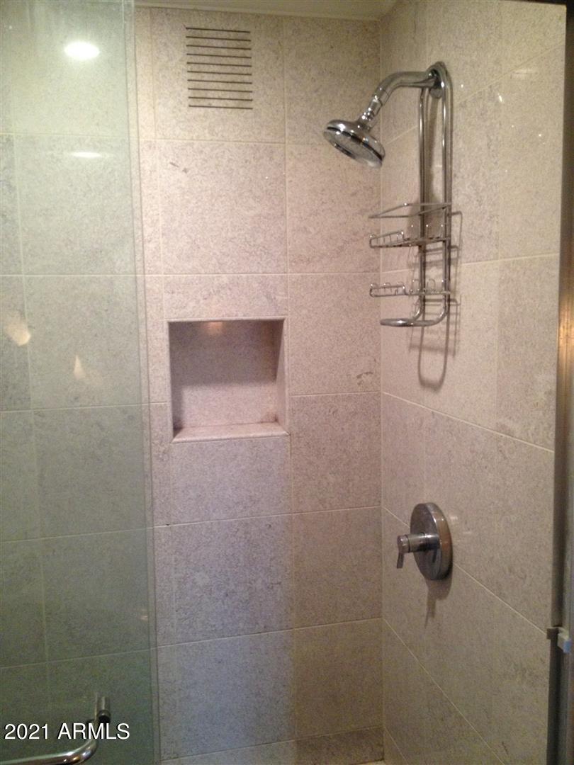 1014 East Osborn Road, Unit E Phoenix, AZ 85014 - Photo 8 of 14 9