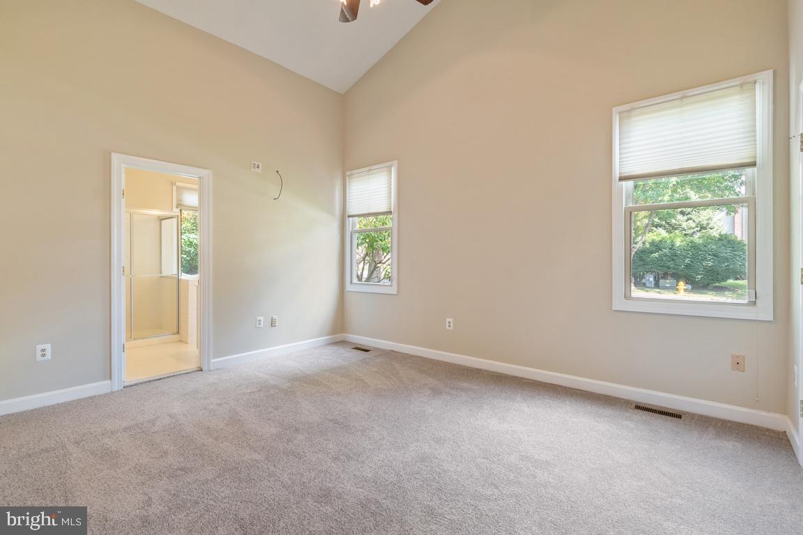 2800 Brite Court Crofton, MD 21114 - Photo 12 of 19 Primary bedroom