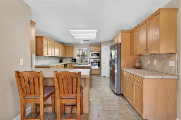 $625,000 | 288 West Paul Avenue, Clovis, CA 93612