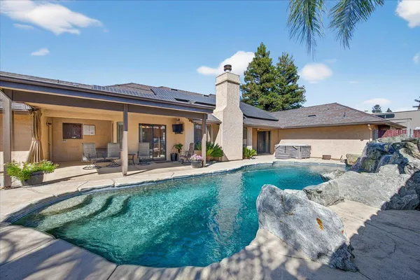 $625,000 | 288 West Paul Avenue, Clovis, CA 93612
