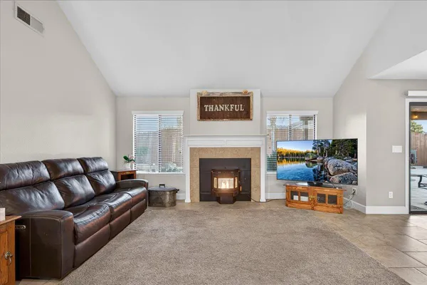 $625,000 | 288 West Paul Avenue, Clovis, CA 93612