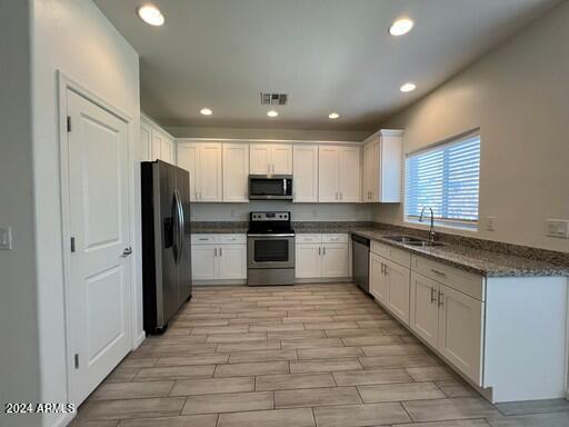 1742 West Pollack Street Phoenix, AZ 85041 - Photo 14 of 28 17