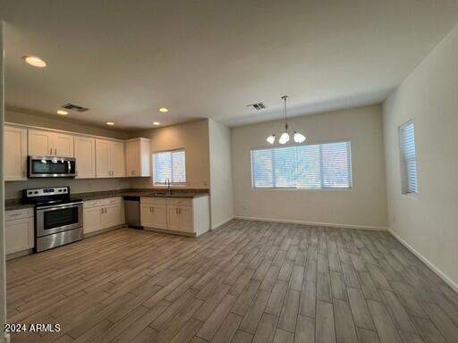 1742 West Pollack Street Phoenix, AZ 85041 - Photo 15 of 28 16