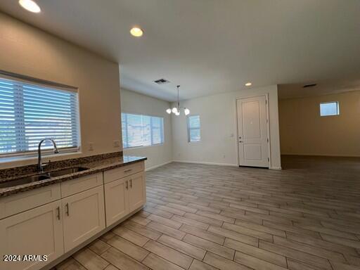 1742 West Pollack Street Phoenix, AZ 85041 - Photo 7 of 28 18