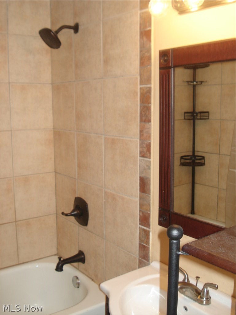 26200 Tryon Road Bedford, OH 44146 - Photo 16 of 20 Gallery Image 16
