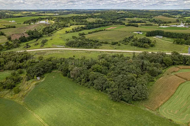 $558,000 | 50 Hwy 78, Blanchardville, WI 53516