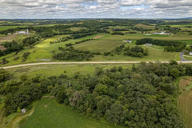$558,000 | 50 Hwy 78, Blanchardville, WI 53516