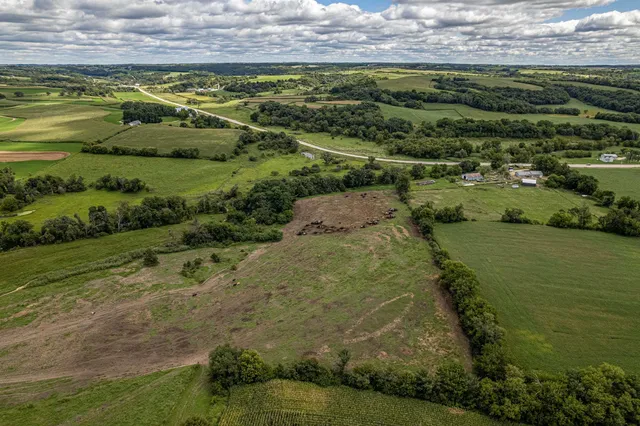 $558,000 | 50 Hwy 78, Blanchardville, WI 53516