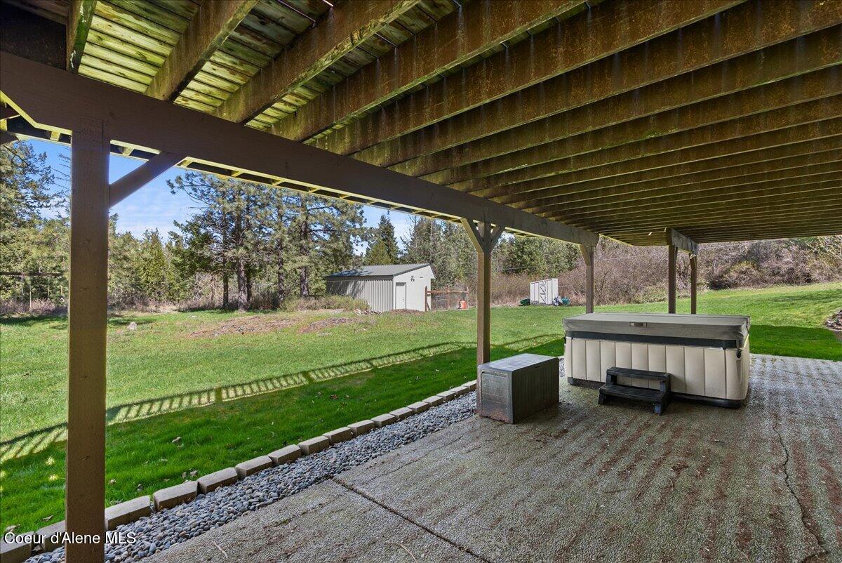 2447 East Garwood Road Hayden, ID 83835 - Photo 45 of 55 Back patio & yard