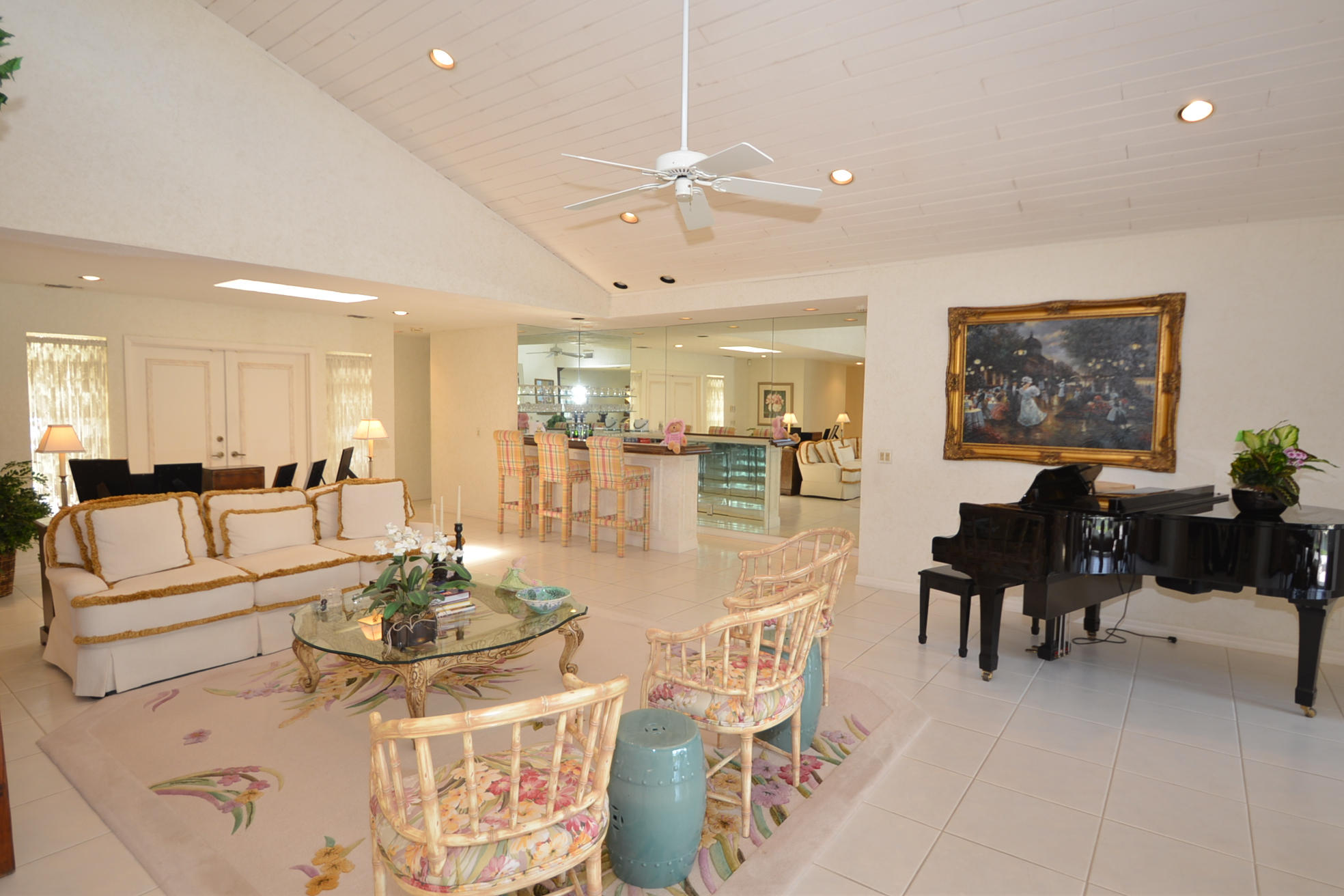 7012 Woodbridge Circle Boca Raton, FL 33434 - Photo 8 of 35 Living Area