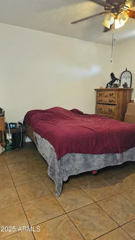 $300,000 | 265 West 17th Avenue, Apache Junction, AZ 85120