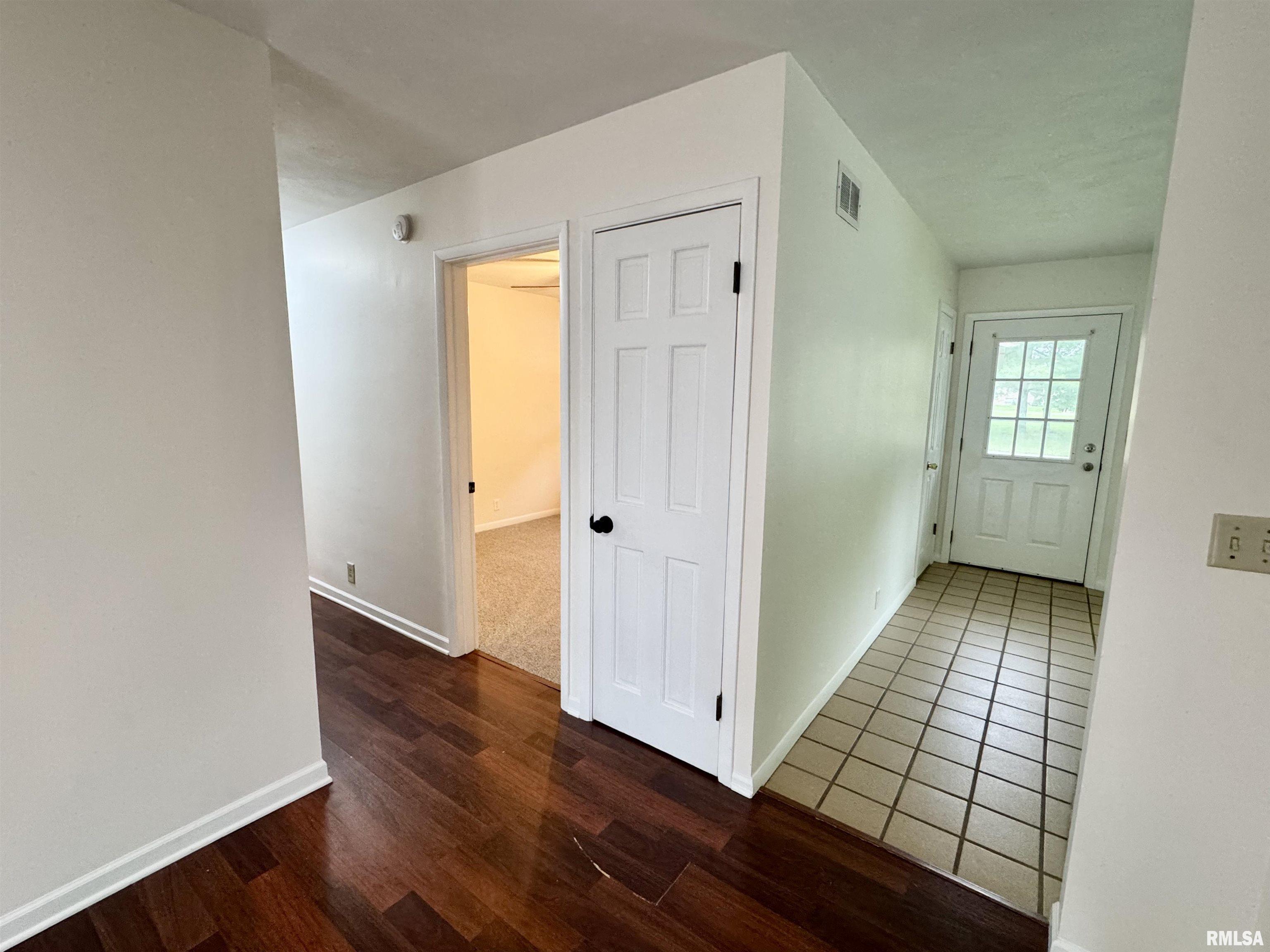 133 Holden Drive Macomb, IL 61455 - Photo 19 of 37