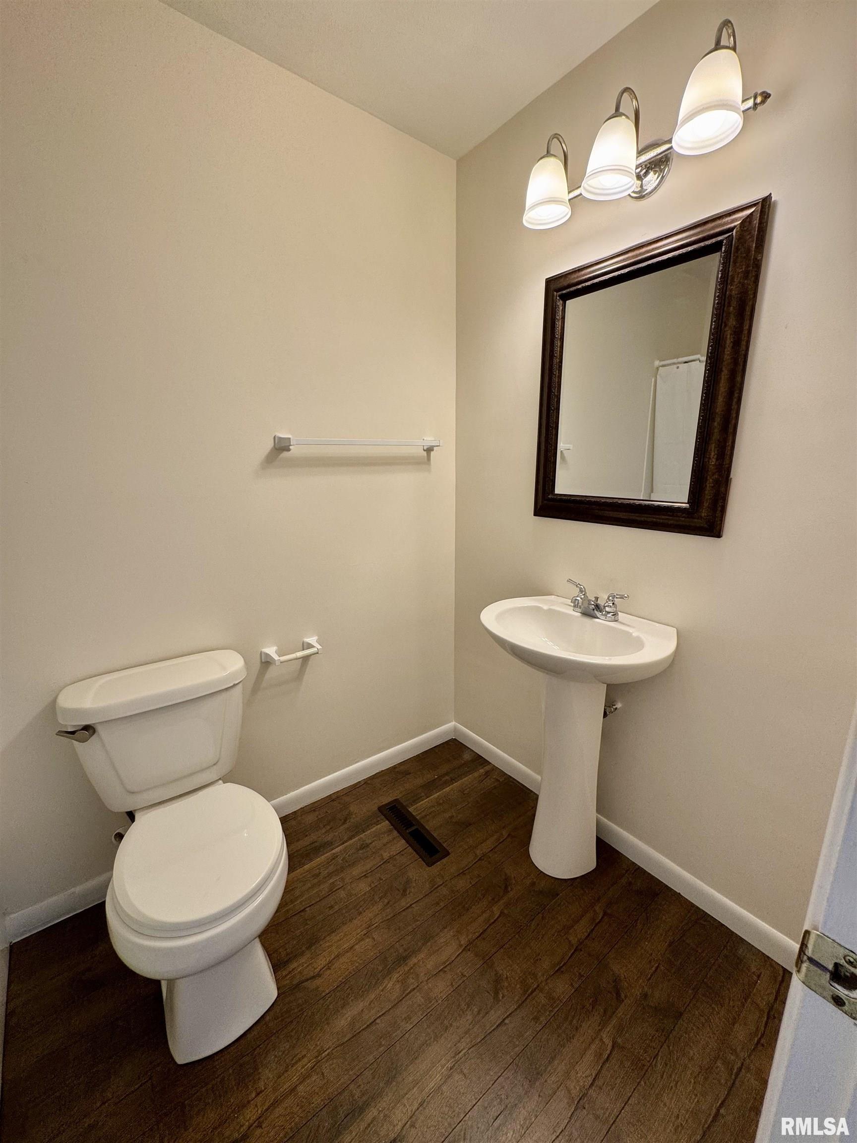 133 Holden Drive Macomb, IL 61455 - Photo 23 of 37