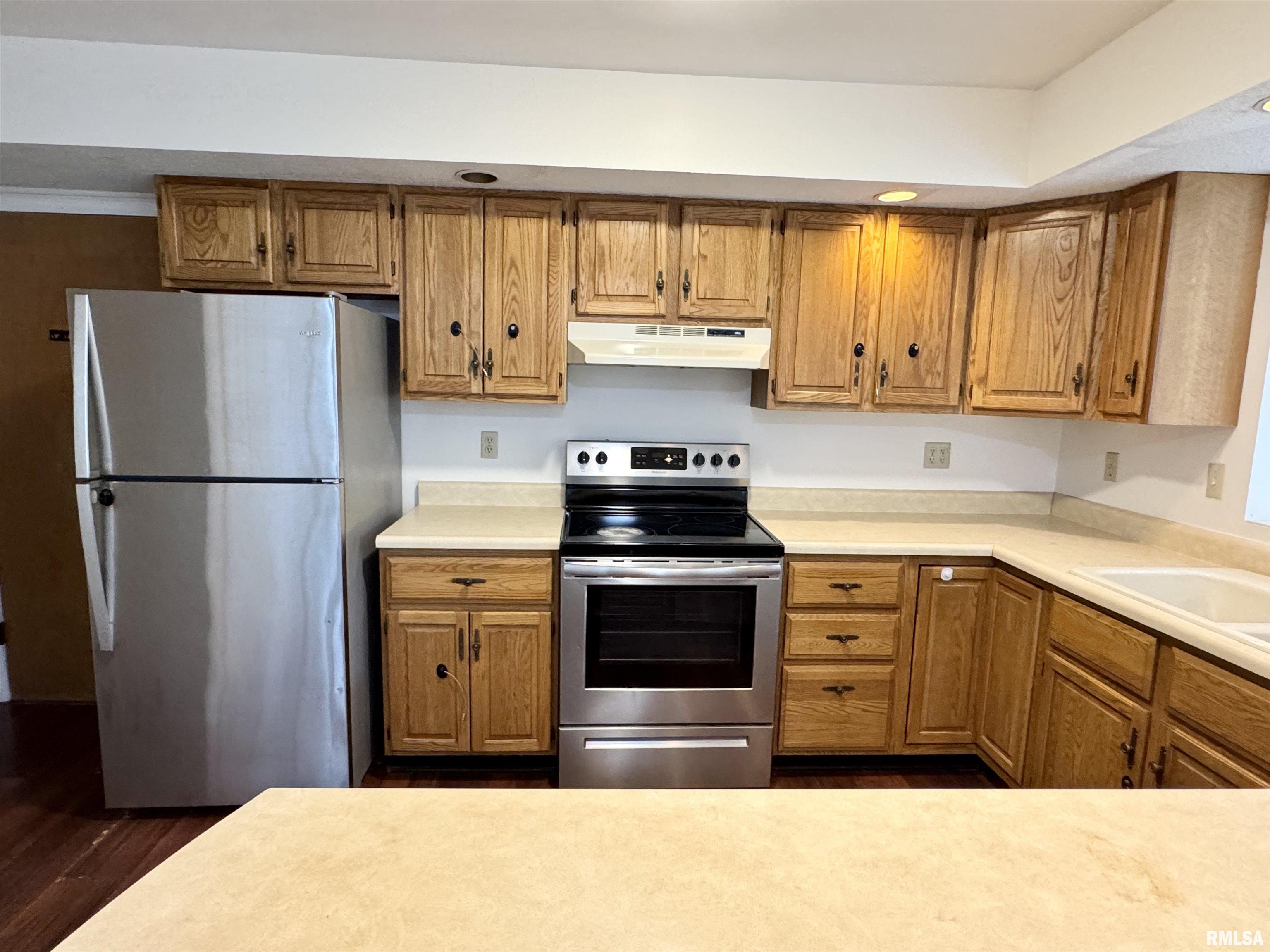 133 Holden Drive Macomb, IL 61455 - Photo 10 of 37