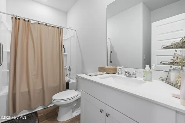 $279,900 | 1724 Hunting Harris Court Southwest, Unit 6, Ocean Isle Beach, NC 28469