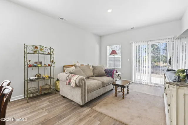 $279,900 | 1724 Hunting Harris Court Southwest, Unit 6, Ocean Isle Beach, NC 28469