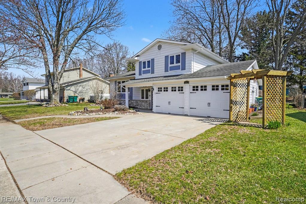 527 Spring Lane Flushing, MI 48433 - Photo 31 of 39