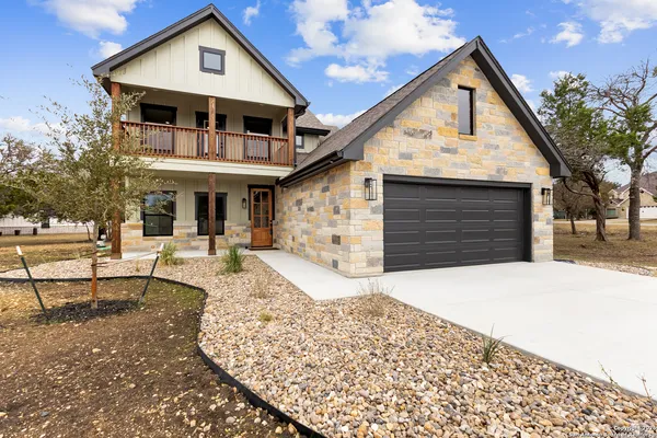 $519,700 | 181 Deerwood Circle, Bandera, TX 78003