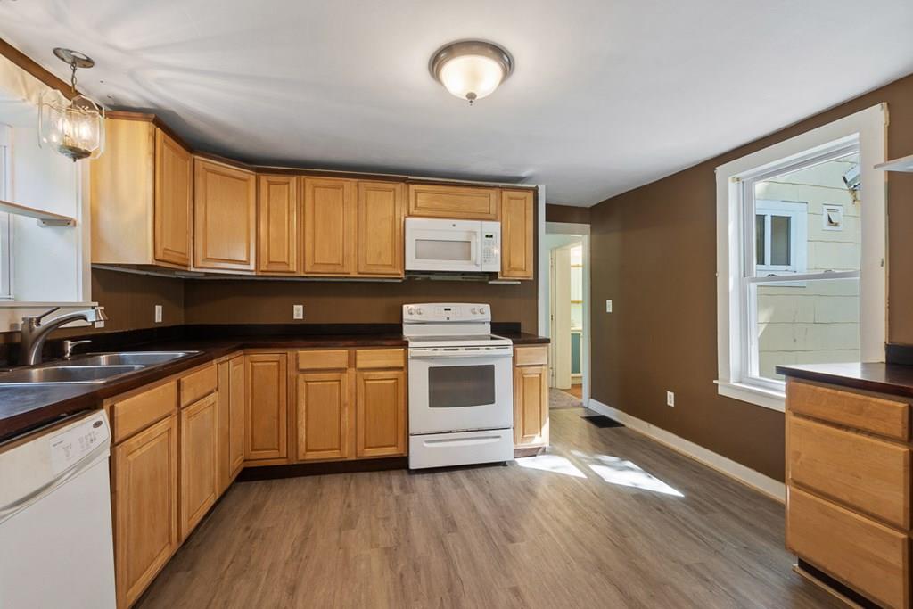 107 Spring Street Athol, MA 01331 - Photo 11 of 33 Gallery Image 11