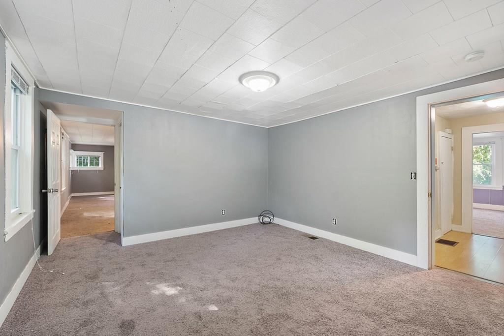 107 Spring Street Athol, MA 01331 - Photo 18 of 33 Gallery Image 18