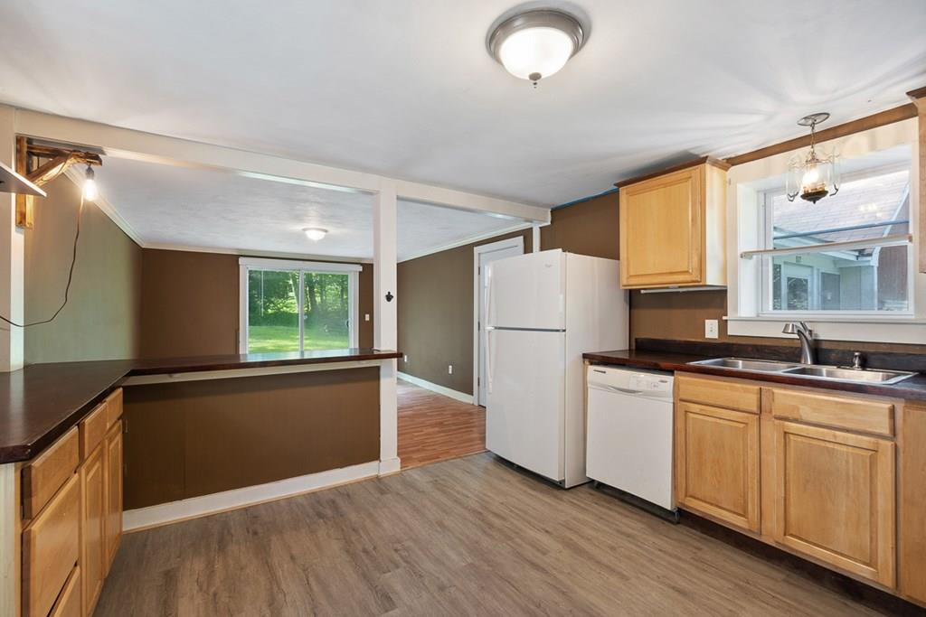 107 Spring Street Athol, MA 01331 - Photo 8 of 33 Gallery Image 8
