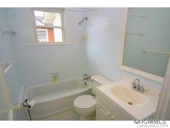 430 Higate Road Hendersonville, NC 28791 - Photo 12 of 15 Gallery Image 12
