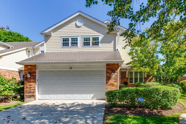 $619,999 | 15 Caribou Crossing, Northbrook, IL 60062