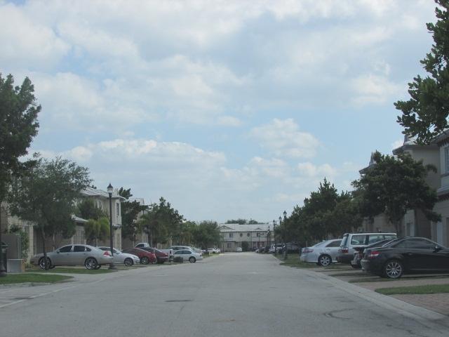 1107 Lucaya Drive Riviera Beach, FL 33404 - Photo 2 of 11 017