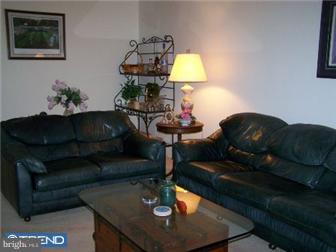27 Tanglewood Drive Reading, PA 19607 - Photo 6 of 12 Gallery Image 6