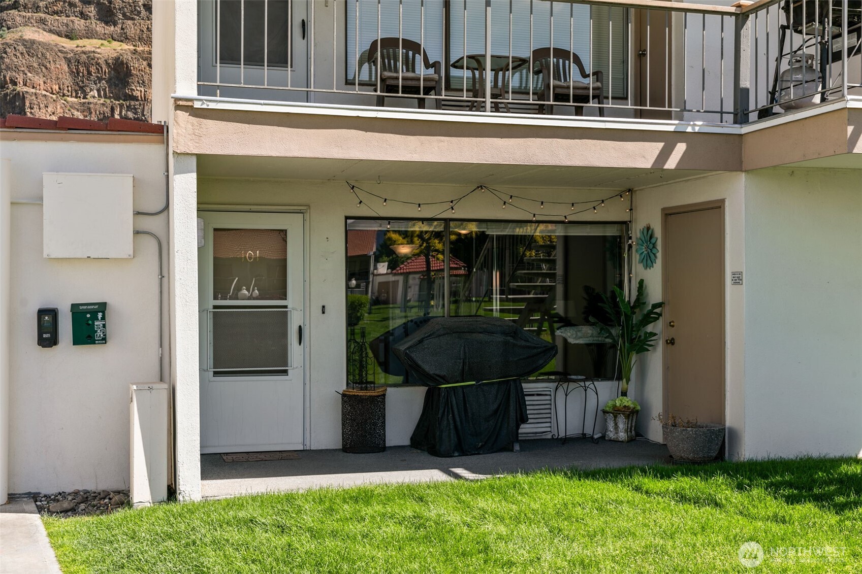 8903 Crescent Bar Road Northwest, Unit 101 Quincy, WA 98848 - Photo 10 of 40 a view of front door of house