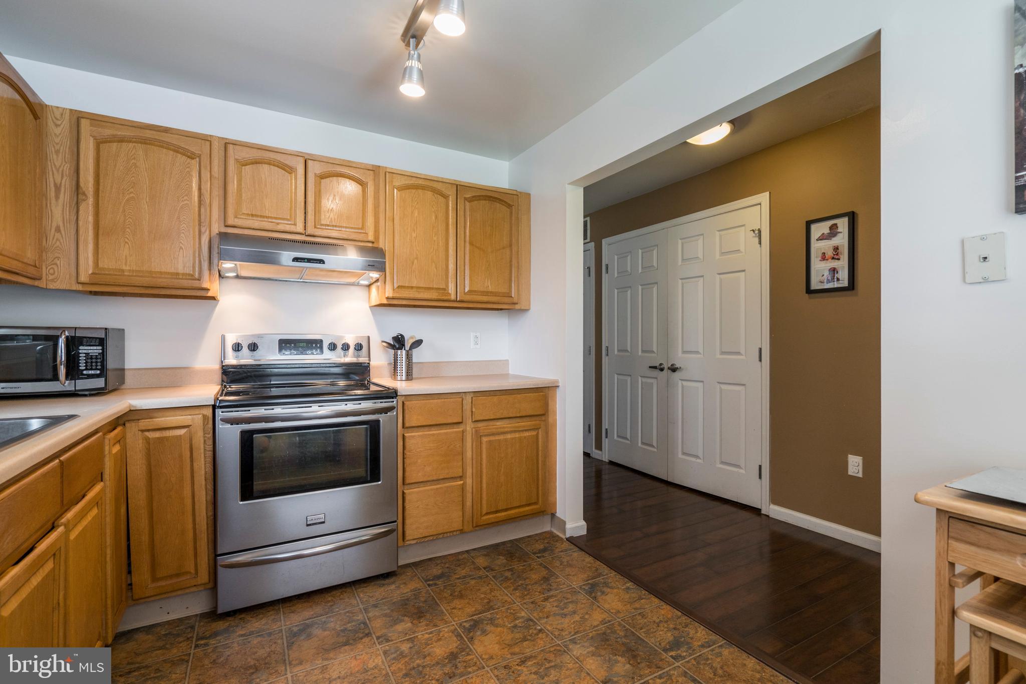 3732 Merrick Road Philadelphia, PA 19129 - Photo 12 of 28 Gallery Image 12